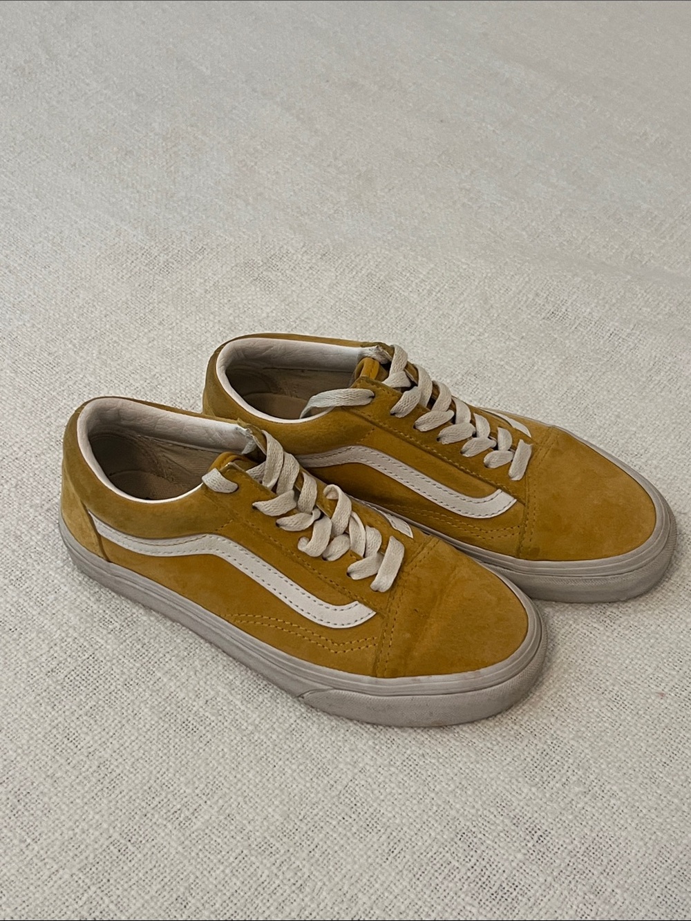 Women’s Vans Old Skool Suede Sneakers in Antique Yellow/Golden Yellow 6W/4.5M